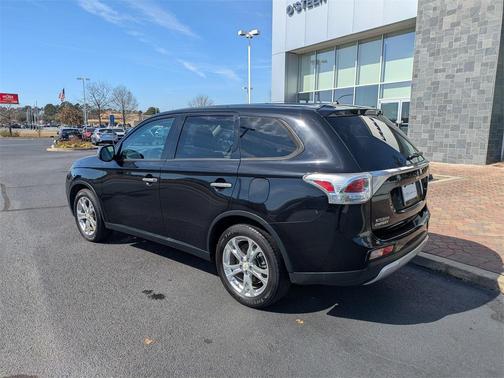 2015 Mitsubishi Outlander SE