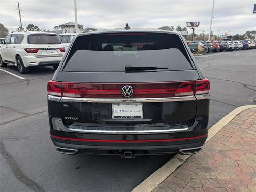 2025 Volkswagen Atlas 2.0T SE w/Technology