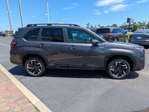 Magnetite Gray Metallic 2026 Subaru Forester Hybrid Limited