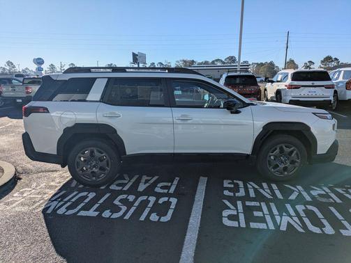 Crystal White Pearl 2026 Subaru Outback Premium