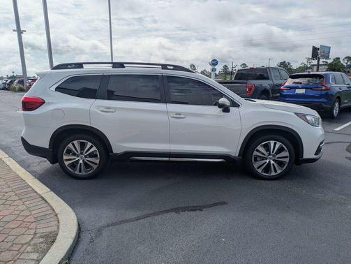 Crystal White Pearl 2020 Subaru Ascent Limited 7-Passenger