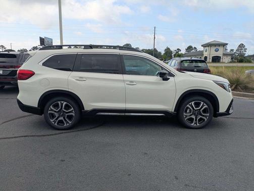 Crystal White Pearl 2026 Subaru Ascent Limited 7-Passenger