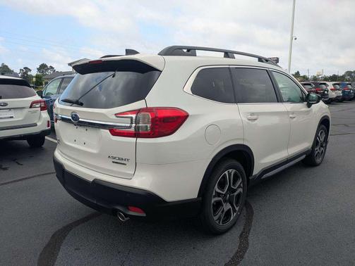 Crystal White Pearl 2026 Subaru Ascent Limited 7-Passenger