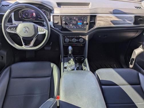 2022 Volkswagen Atlas Cross Sport 3.6L V6 SE w/Technology