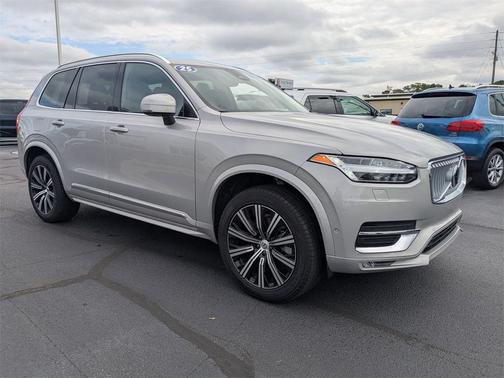 2025 Volvo XC90 B6 Plus 7-Seater