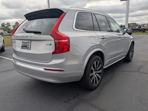 2025 Volvo XC90 B6 Plus 7-Seater