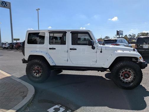 2014 Jeep Wrangler Unlimited Sahara