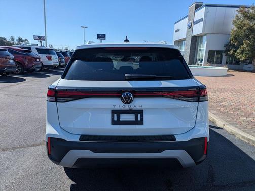 pure white 2026 Volkswagen Tiguan 2.0T S