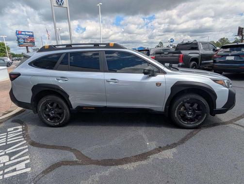 Ice Silver Metallic 2024 Subaru Outback Wilderness