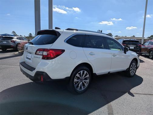 2019 Subaru Outback 2.5i Touring