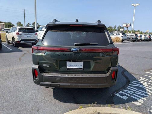Deep Emerald Green Pearl 2026 Subaru Outback Limited