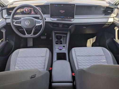 Pure White 2025 Volkswagen Tiguan 2.0T S