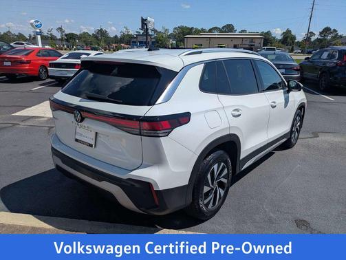 Pure White 2025 Volkswagen Tiguan 2.0T S