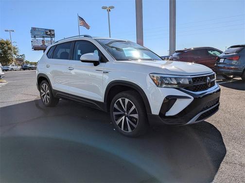 2024 Volkswagen Taos 1.5T SE