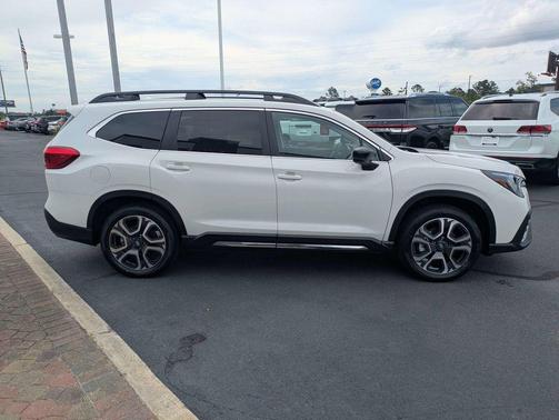 Crystal White Pearl 2026 Subaru Ascent Limited 7-Passenger