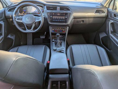 White 2024 Volkswagen Tiguan 2.0T SE 4MOTION