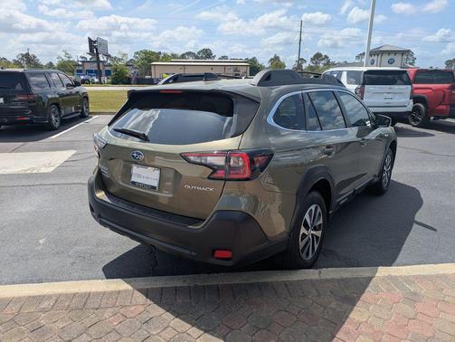 Autumn Green Metallic 2025 Subaru Outback Premium