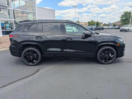 deep black pearl 2026 Volkswagen Tiguan 2.0T SE R-Line Black 4MOTION