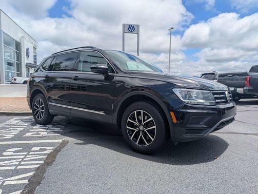 Black 2021 Volkswagen Tiguan 2.0T SE 4MOTION