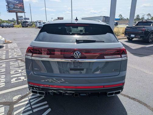 pure gray 2026 Volkswagen Atlas Cross Sport 2.0T SEL Premium
