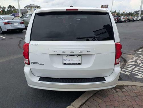 White Knuckle Clearcoat 2019 Dodge Grand Caravan SE