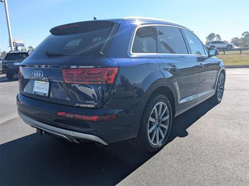 2019 Audi Q7 55 Prestige