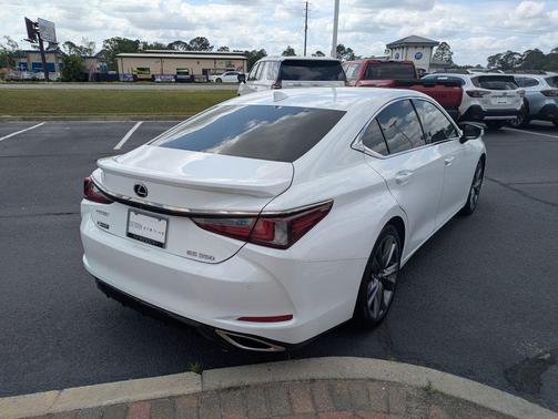 2019 Lexus ES 350 F Sport
