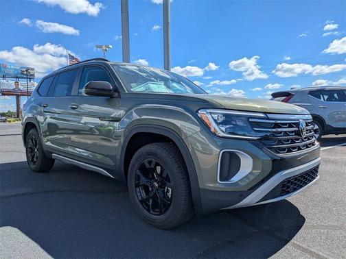 2026 Volkswagen Atlas Peak Edition