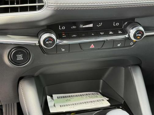 2025 Mazda Mazda3 FWD w/Preferred Package
