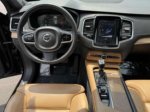 2019 Volvo XC90 T6 Inscription