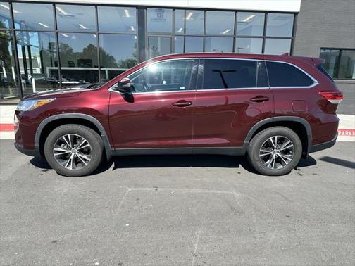 2019 Toyota Highlander LE Plus