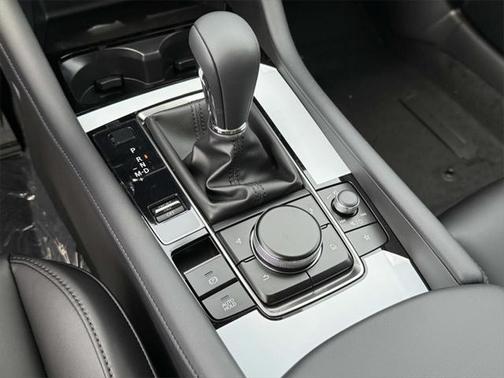 2025 Mazda Mazda3 FWD w/Preferred Package