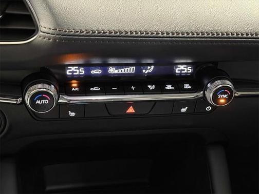 2025 Mazda Mazda3 FWD w/Preferred Package