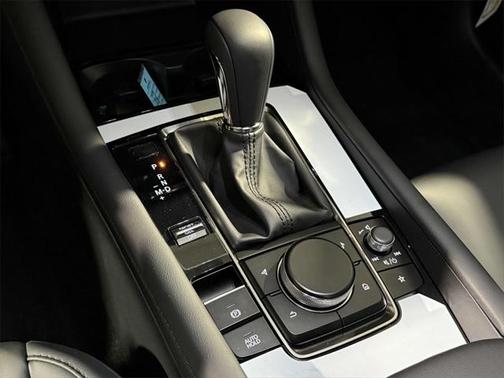 2025 Mazda Mazda3 FWD w/Preferred Package