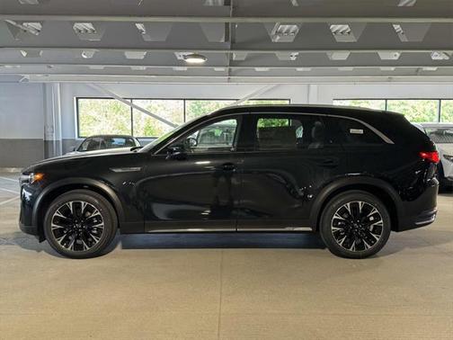 2025 Mazda CX-90 PHEV Premium Plus