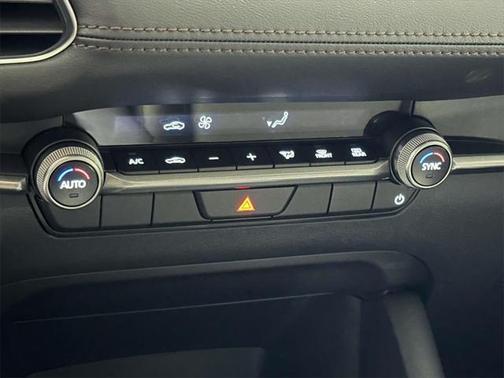 2025 Mazda Mazda3 FWD w/Select Package