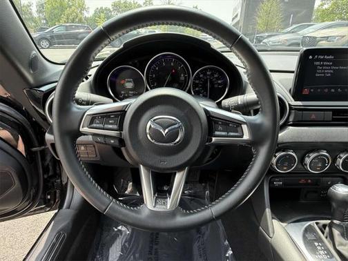 2022 Mazda MX-5 Miata RF Grand Touring