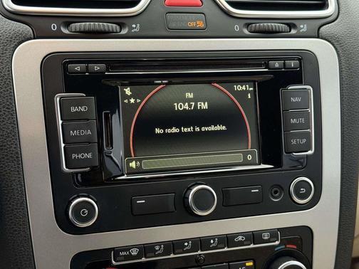 2012 Volkswagen Eos Lux