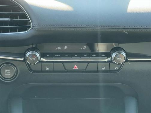 2025 Mazda Mazda3 FWD w/Preferred Package