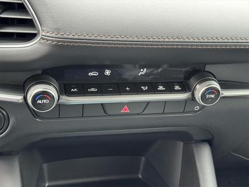 2025 Mazda Mazda3 FWD w/Select Package