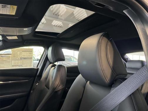 2025 Mazda Mazda3 FWD w/Preferred Package