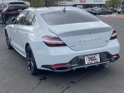 2022 Genesis G70 3.3T RWD