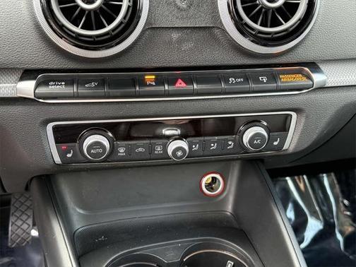 2016 Audi A3 e-tron 1.4T Tech Premium Plus
