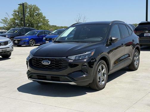 AGATE BLACK METALLIC 2026 Ford Escape ST-Line