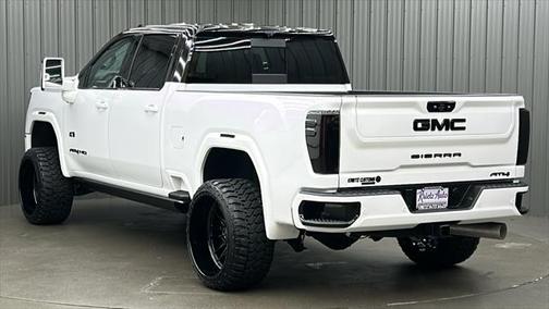 2025 GMC Sierra 2500 AT4