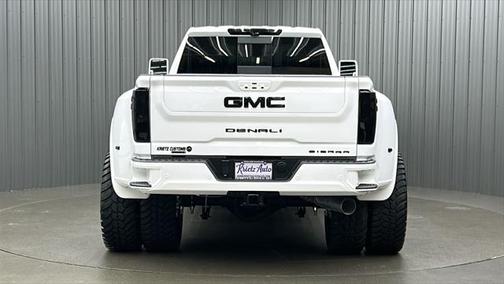 2025 GMC Sierra 3500 Denali