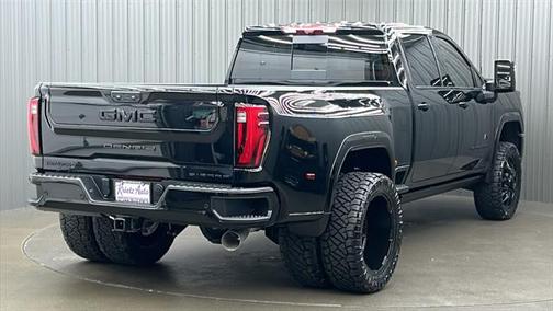 2025 GMC Sierra 3500 Denali
