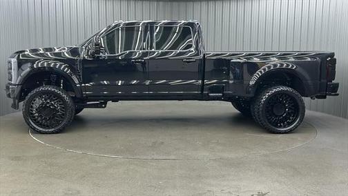 2024 Ford F-450 Lariat