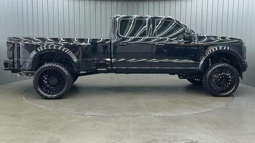 2024 Ford F-450 Lariat