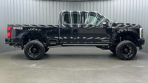 2025 Ford F-250 Platinum